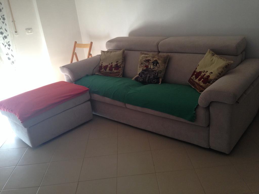 Beachfront Apartment Orikum Room photo